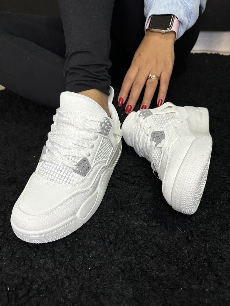Air Jordan 4