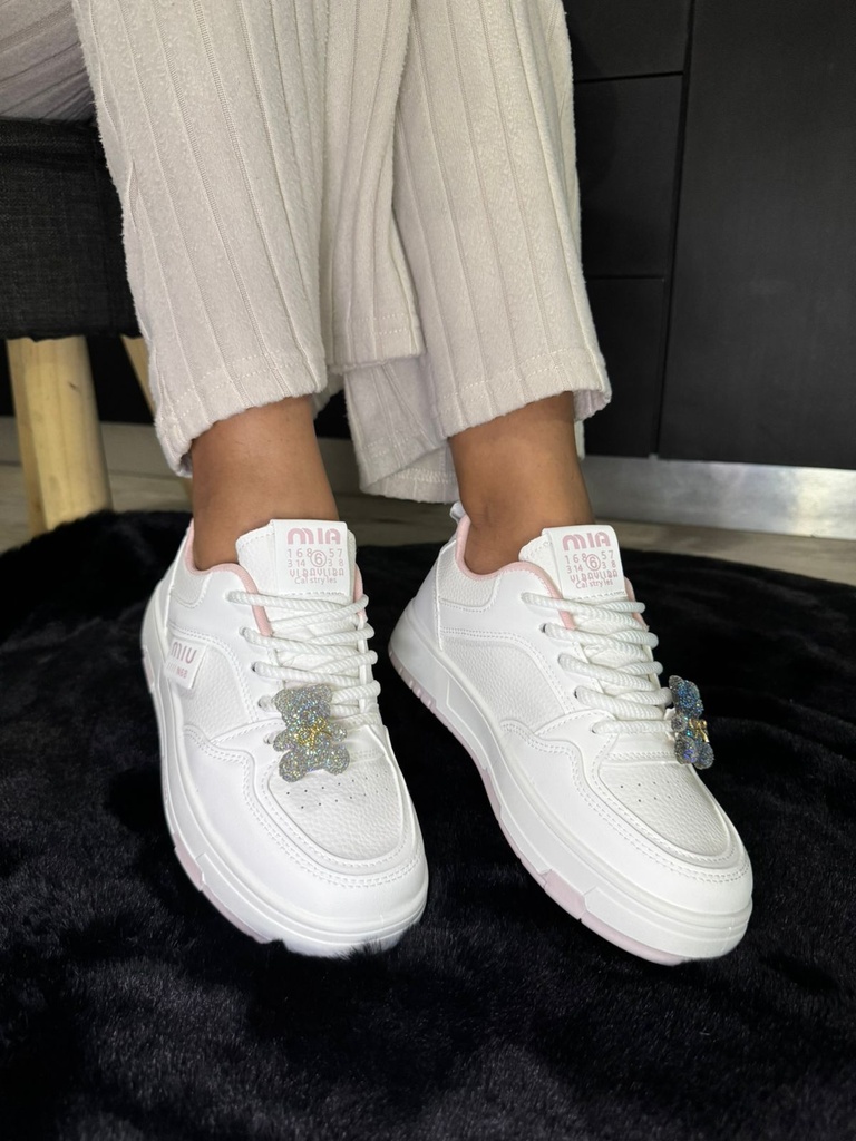 Tenis bajo osito brillante