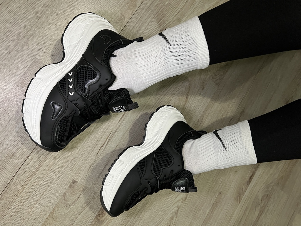 Tenis chunky corazón
