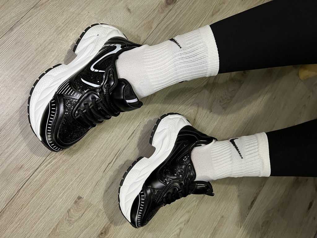 Tenis deportivo glitter