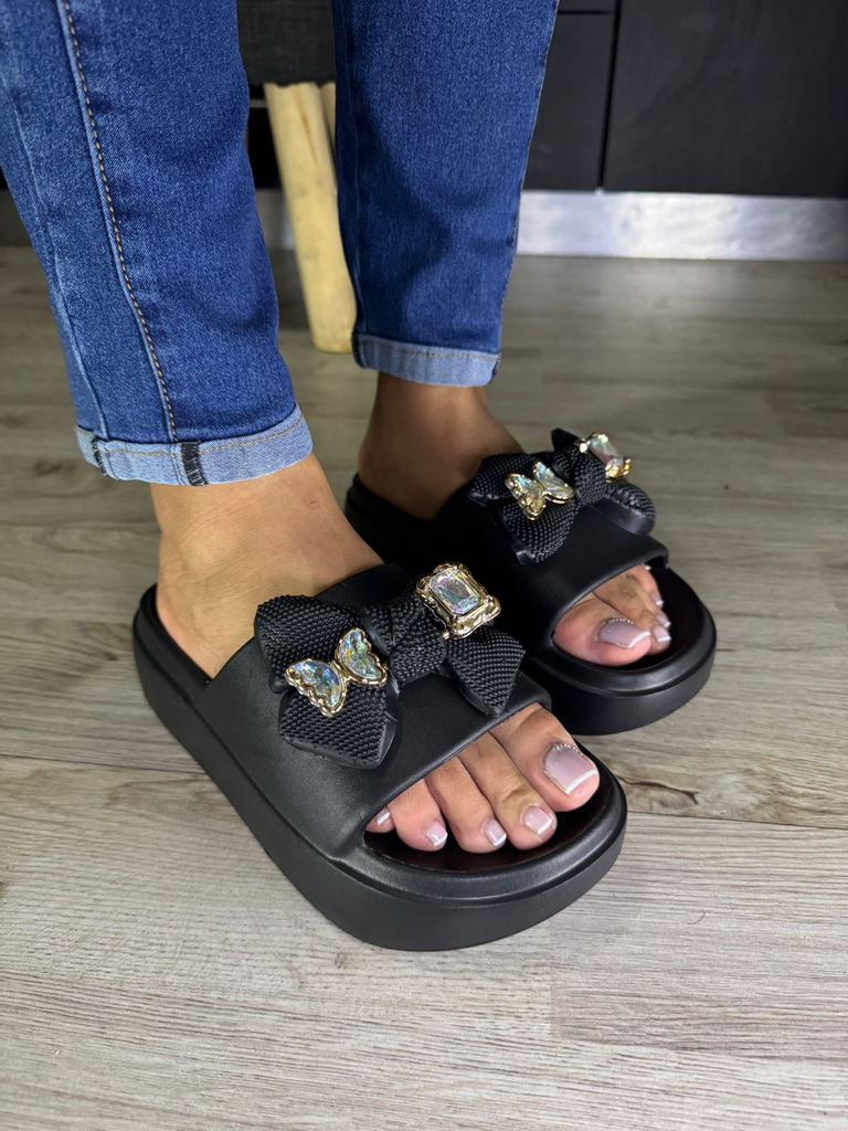 Sandalia plataforma moña puntitos EVA