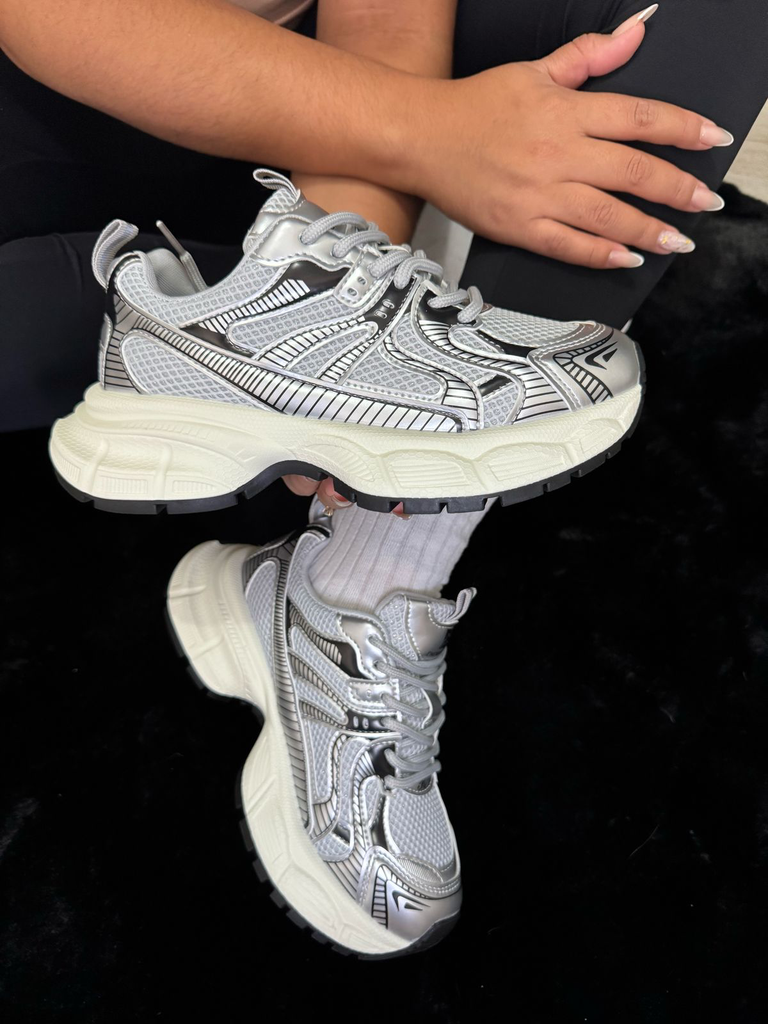 CH-25 Tenis alto silver rayas negras