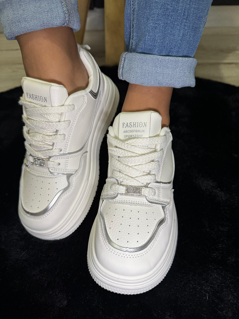 Tenis alto broche brillitos