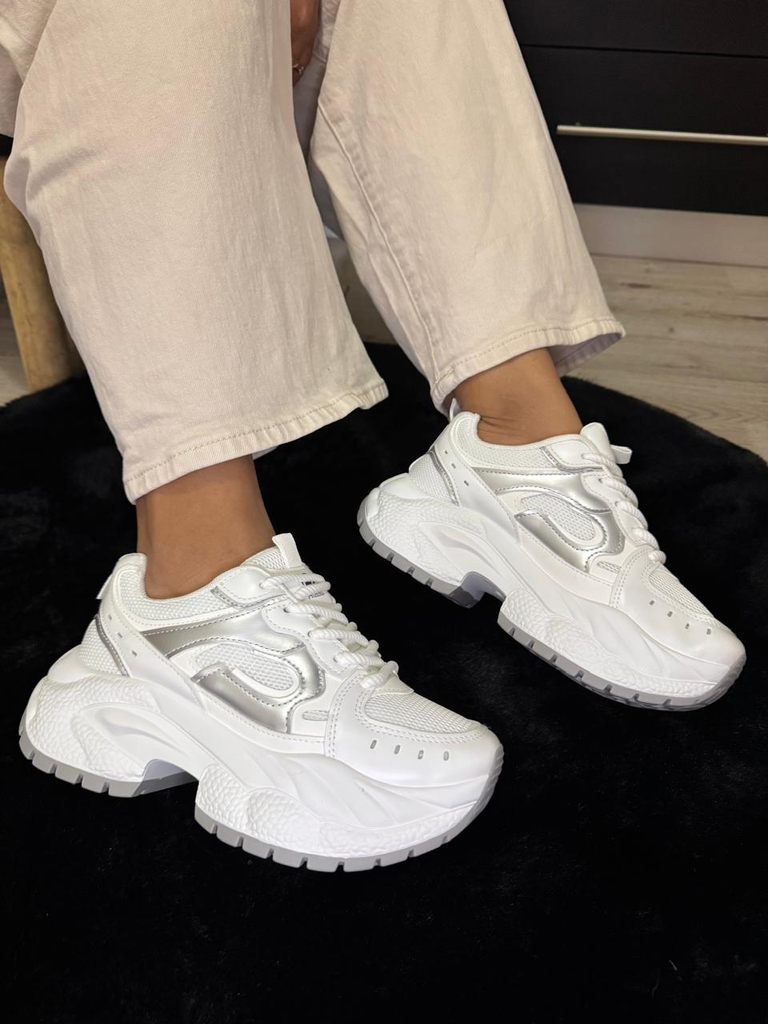 Tenis plataforma blanco con gris