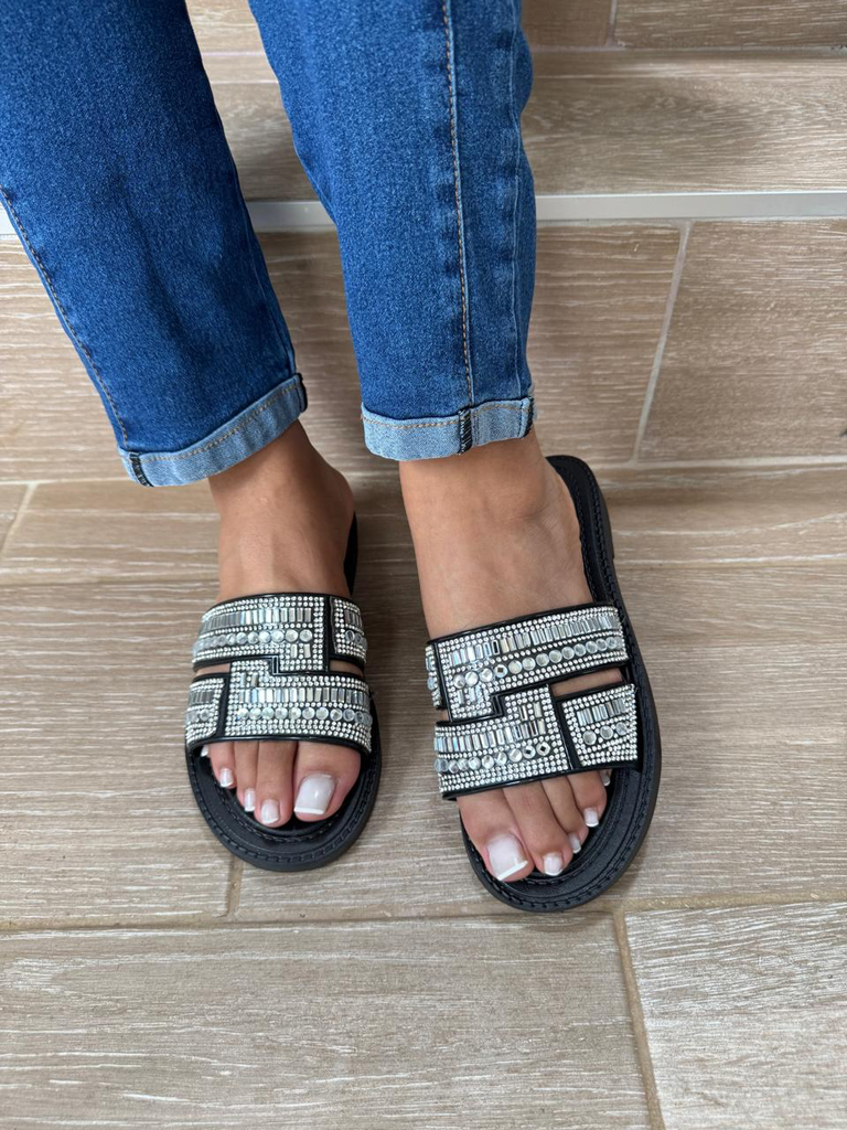 Sandalias bajas diamantadas