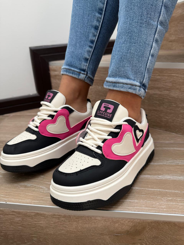 Tenis corazon blanco 
