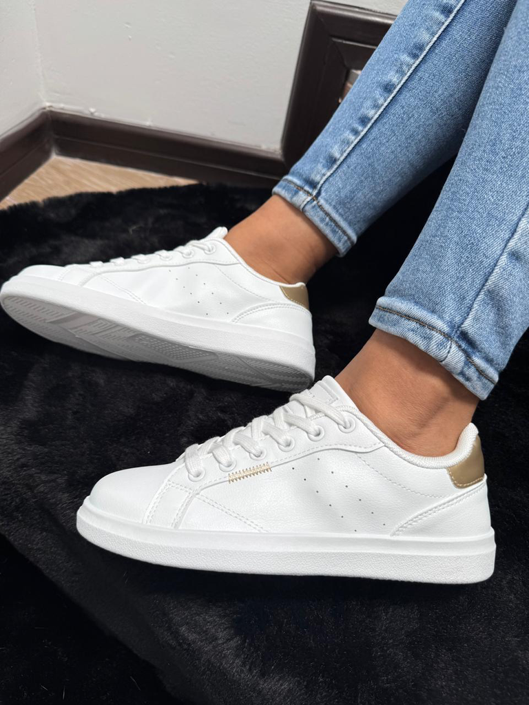 Tenis talón dorado Lilly