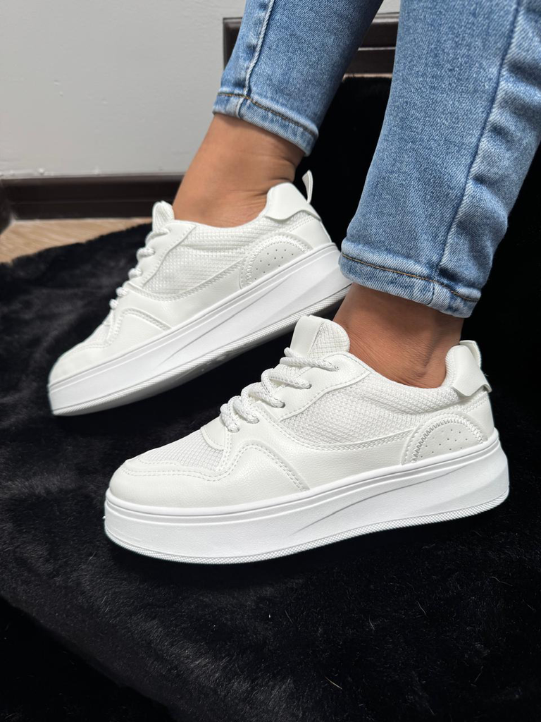 Tenis medio círculo