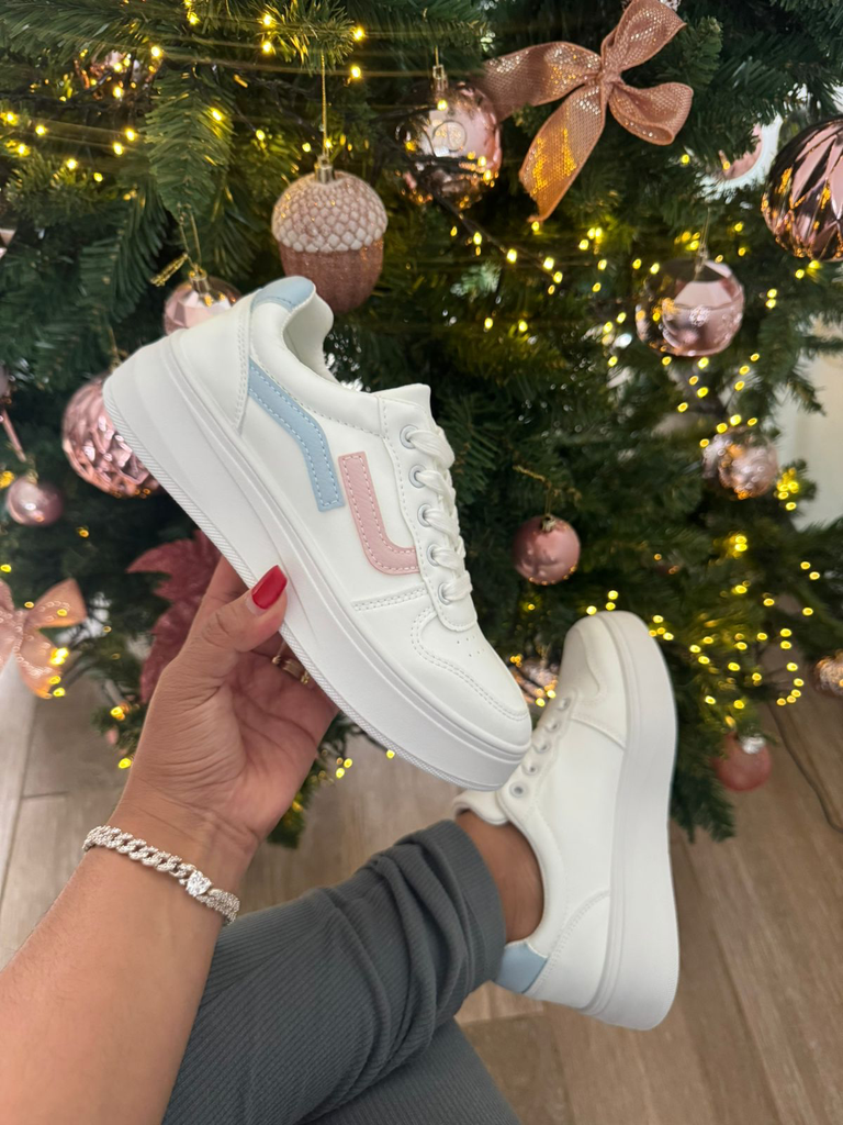 Tenis linea rosa, linea celeste 