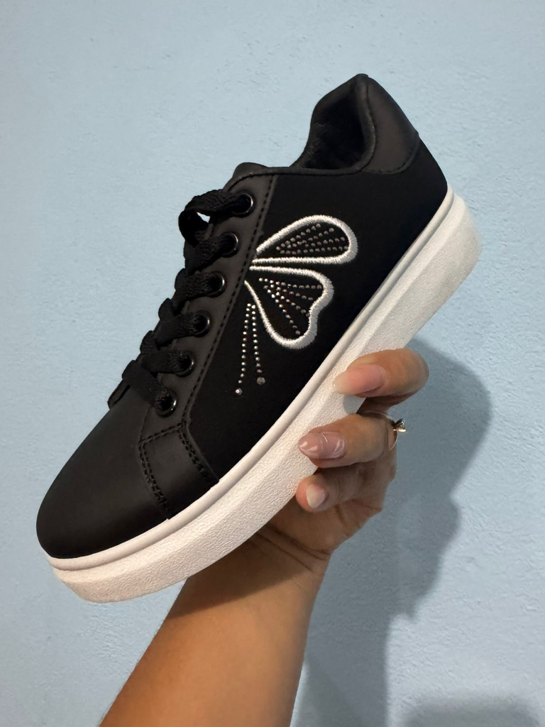 Tenis bajo Alas Mariposa