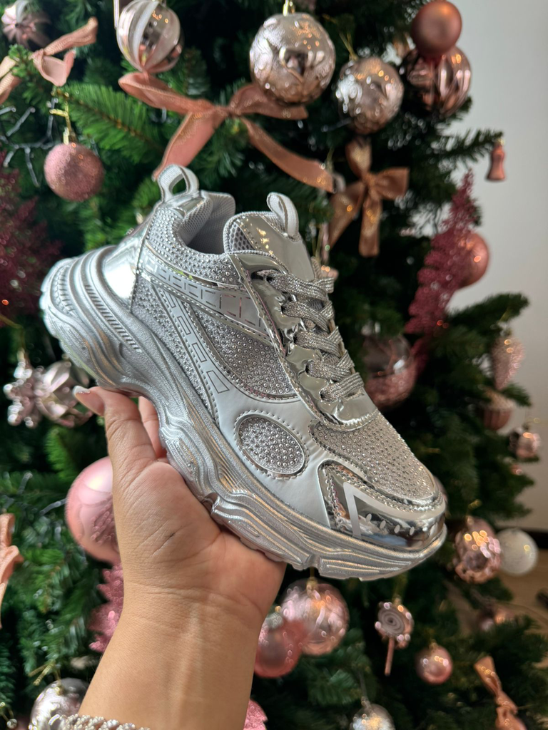Tenis plateado para niña