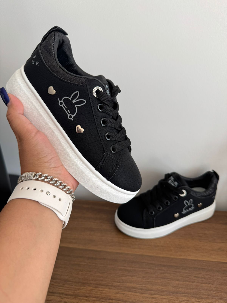 Tenis conejito corazones