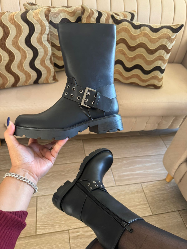 Bota doble ojal