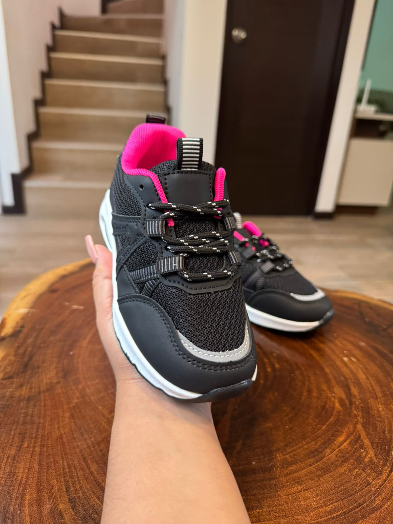 Tenis niña cinta rayada