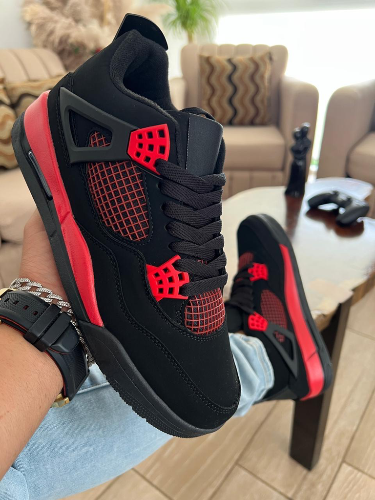 Air Jordan 4 Man SM