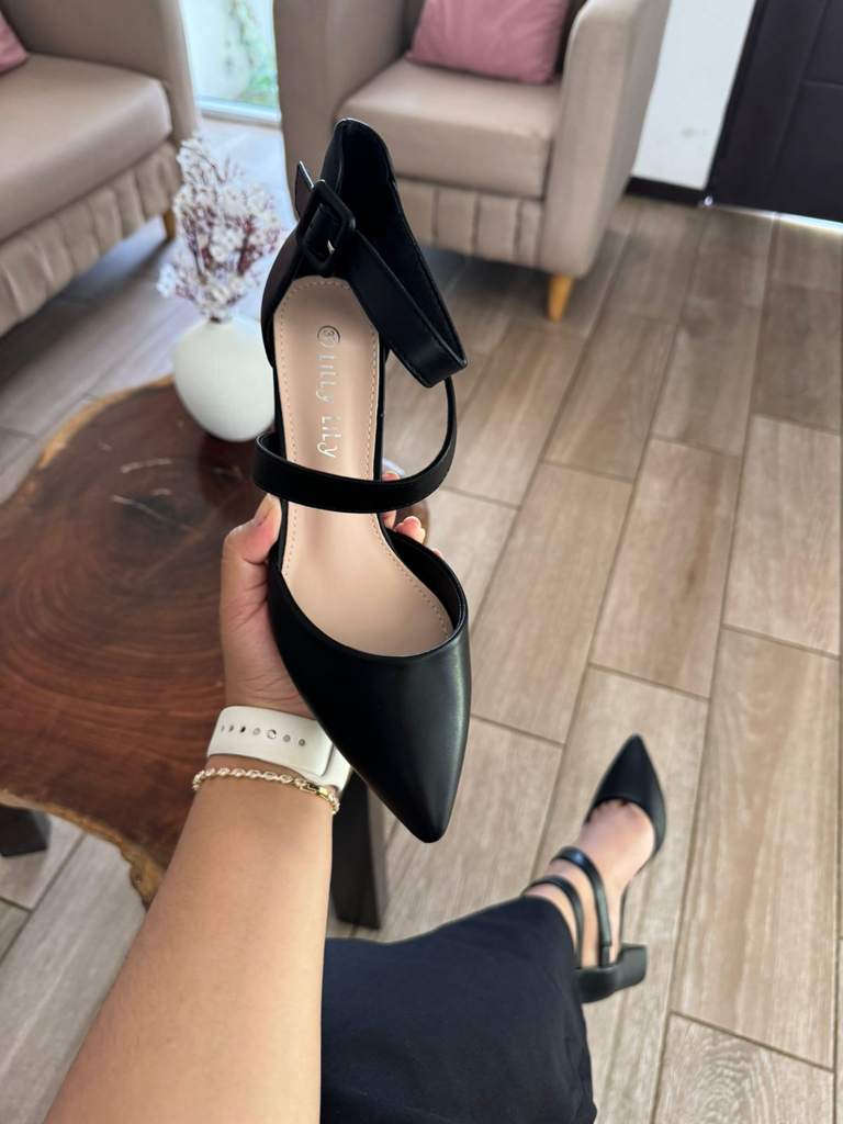 Tacon Cuadrado Heels