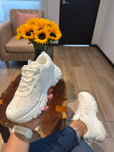 [W291B35] Tenis suela montaña (Blanco, 35)