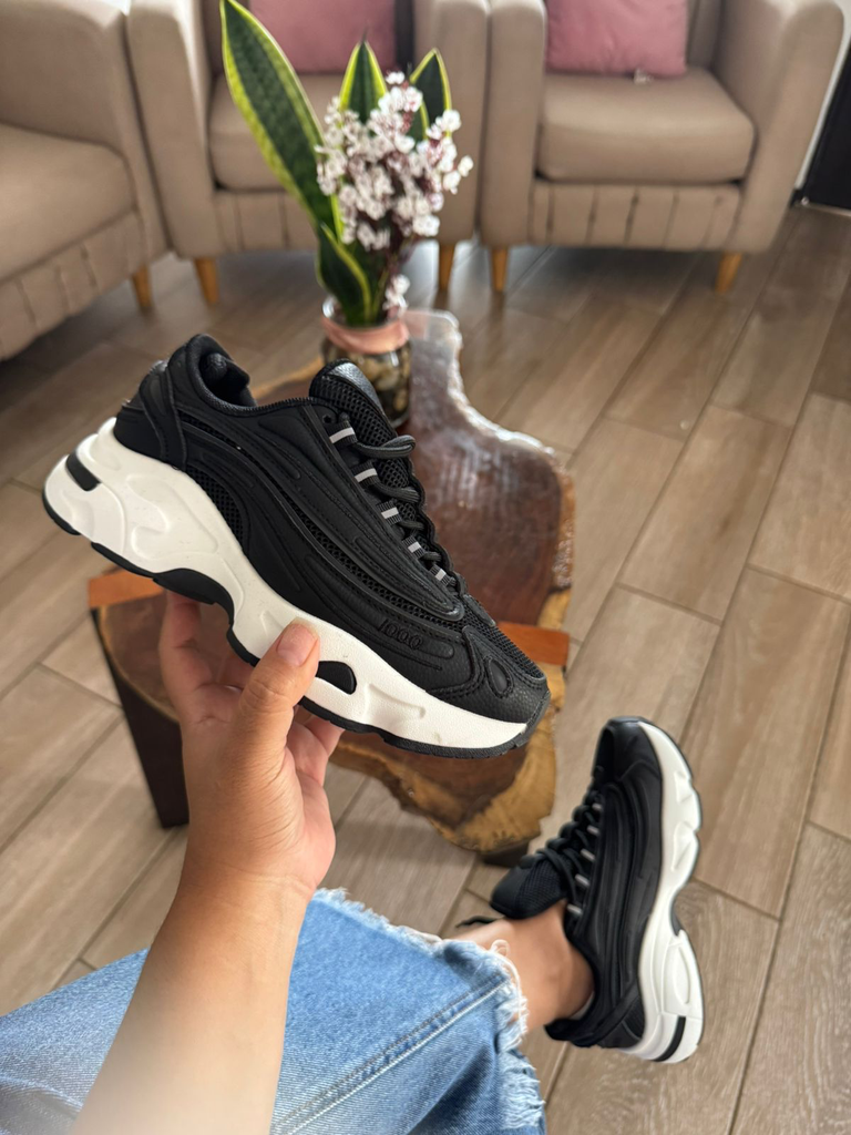 Tenis deportivo 1000