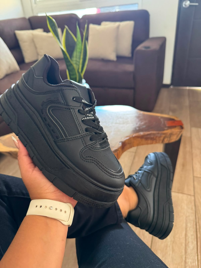 Tenis roma plataforma