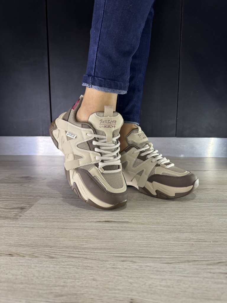 Tenis beige/cafe suela café