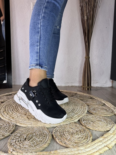 [HT000-32] Tenis con adorno de bolsita