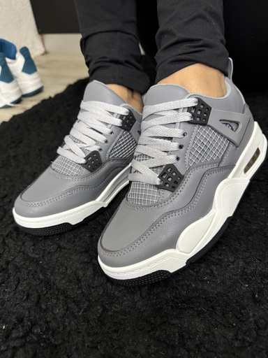 Air Jordan 4