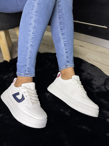 Tenis J azul