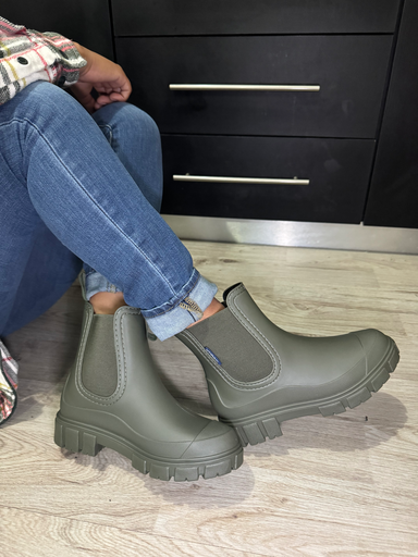 Botas PVC mate UYIRAIN