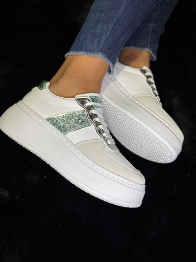 Tenis blanco línea verde brillante