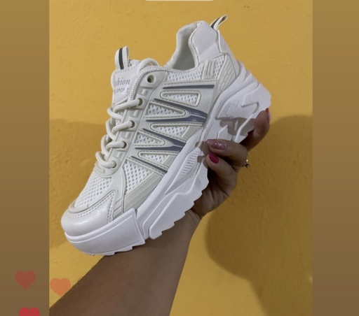 [A329] Tenis beige con rayas grises