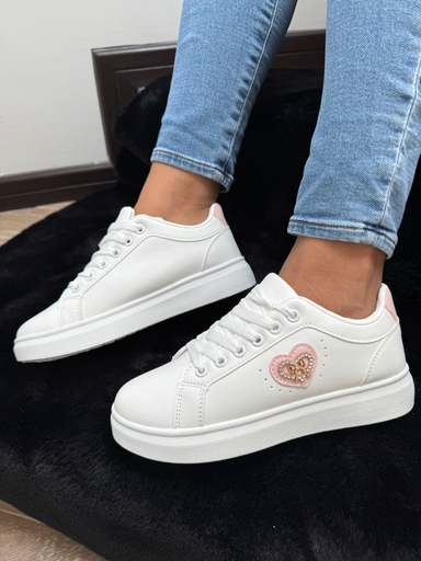 Tenis bajo corazón moña