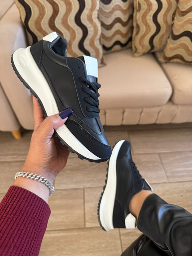 Tenis deportivo punta pana