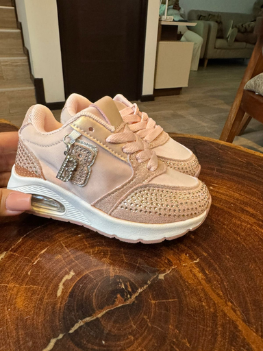Tenis perlado B para niña