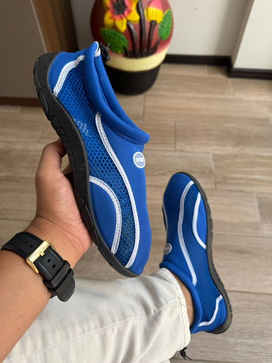 Aqua shoes sport man
