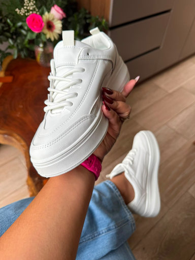 Tenis doble costura