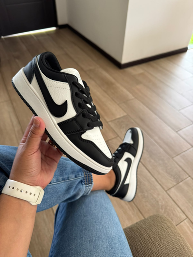 Nike air Jordan dunk woman